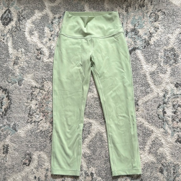 Lululemon Wunder Under High-Rise Crop 21" *Full-On Luxtreme - Picture 1 of 8
